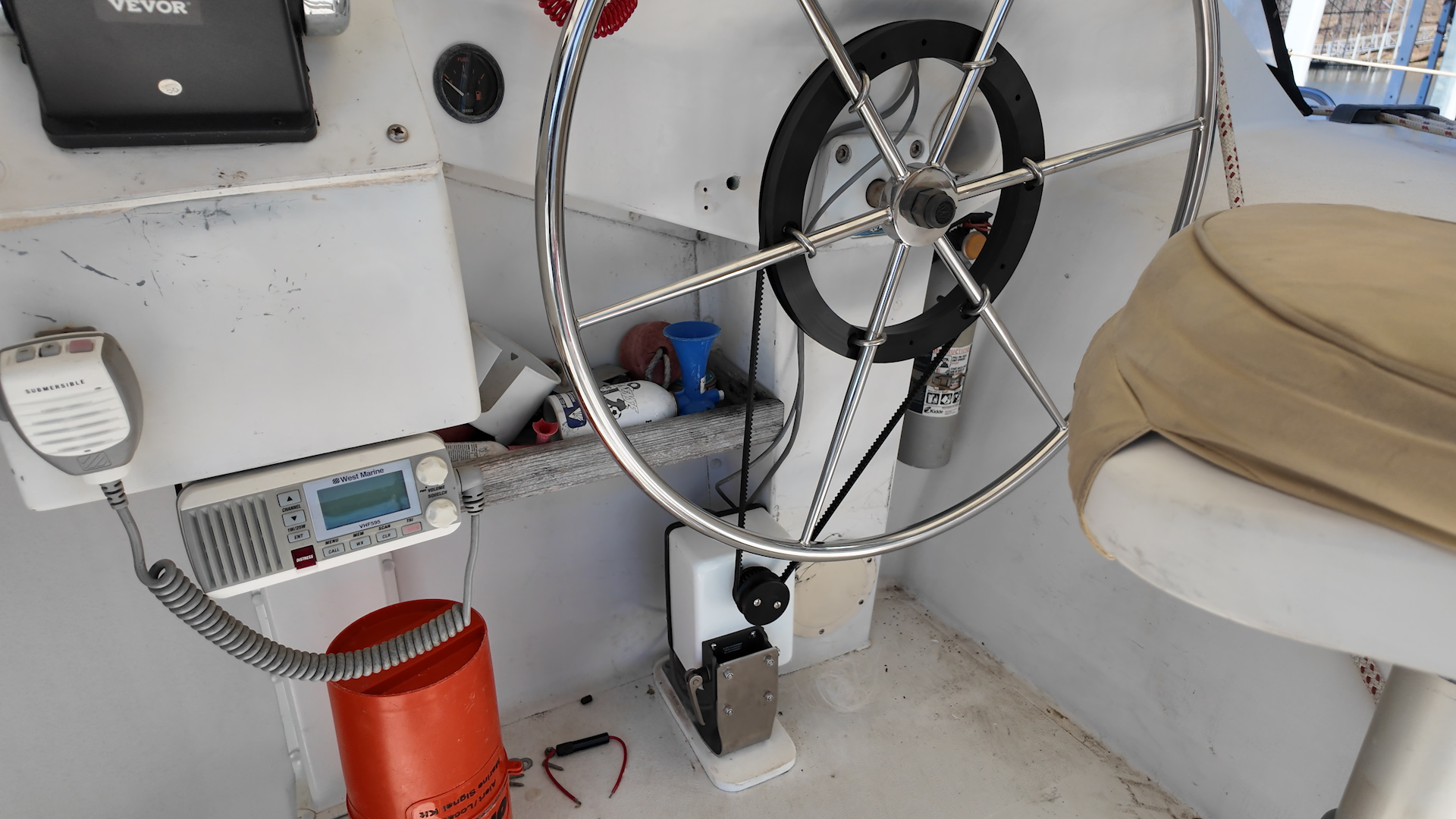 CPT Auto Pilot - belt/wheel drive - for PDQ 36' Classic sailboat